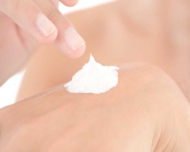 Moisturizing essentials